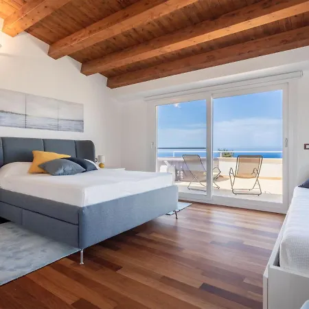 Quirat Superior By Interhome